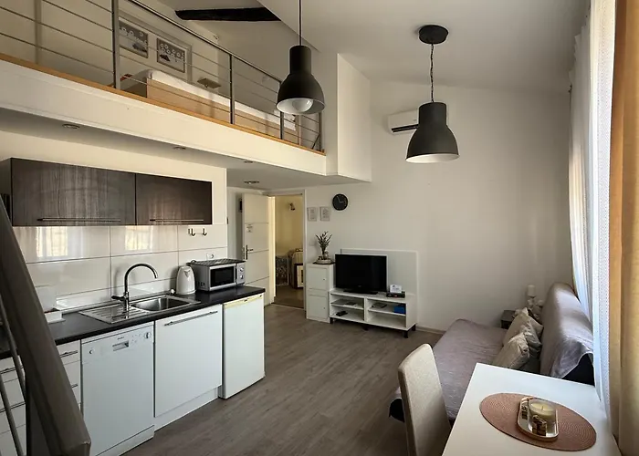 아파트 Downtown 풀라